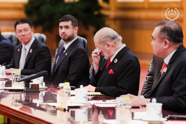 Agong sebak teringatkan Almarhum puteranya Tunku Abdul Jalil